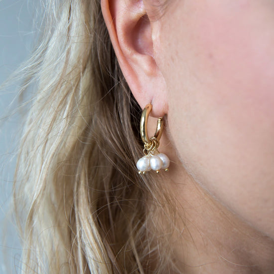 Clarissa Pearl Gold Earrings
