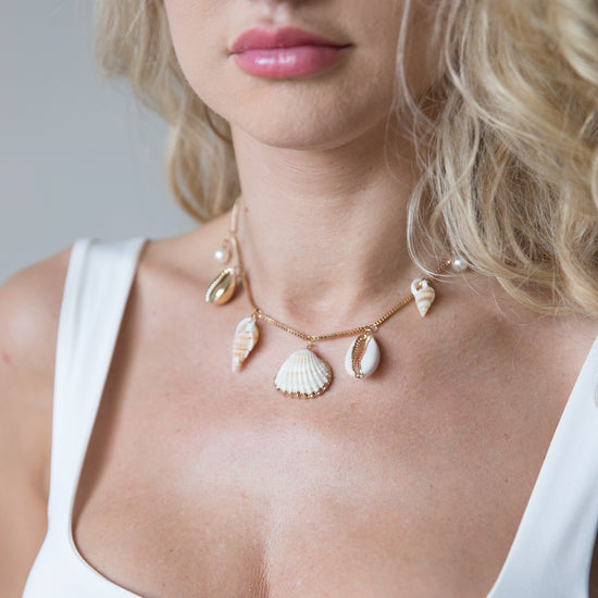 Rihanna Sea Shell Gold Necklace