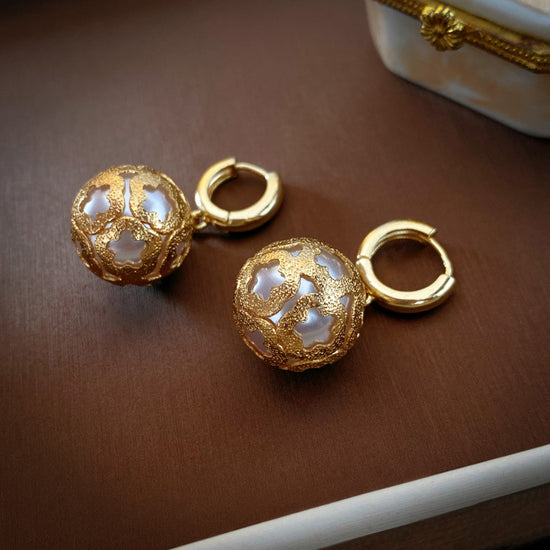 Ulla Pearl Gold Earrings